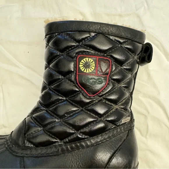 UGG Bellegarde Quilted Leather waterproof Shearling Boots, Black, Size 7.5 - Picture 7 of 10